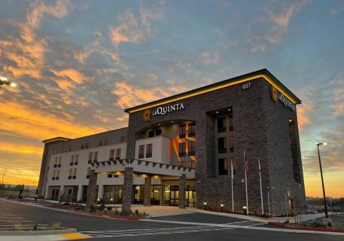 La Quinta Inn & Suites
