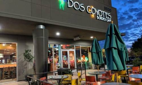 Dos Coyotes Border Café